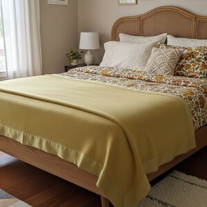 VTG North Star Fiberwoven Blanket Made in Italy Pamela Yellow KING‎ 106X106 NEW